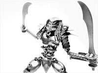 Predator 30cm Mask On - Two Swords